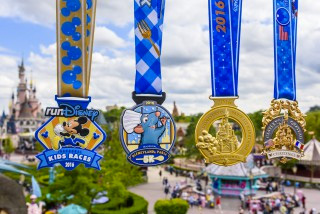 4 Médailles Weekend Semi Marathon de Disneyland Paris