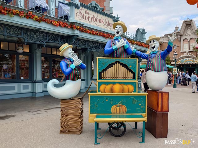 décor halloween mainstreet