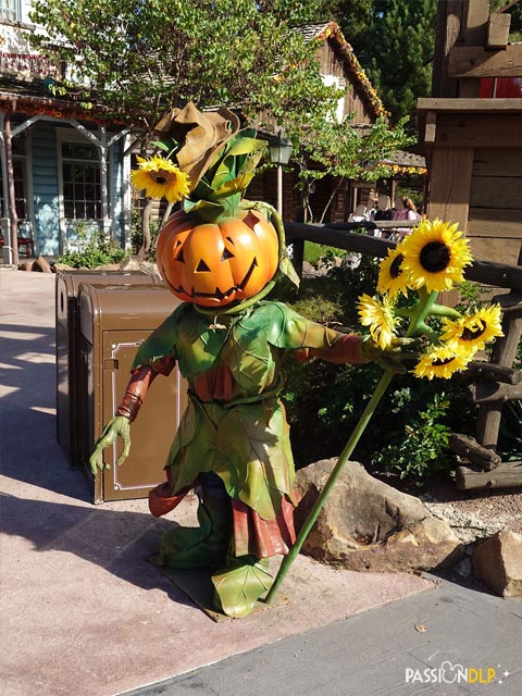 décor halloween frontierland