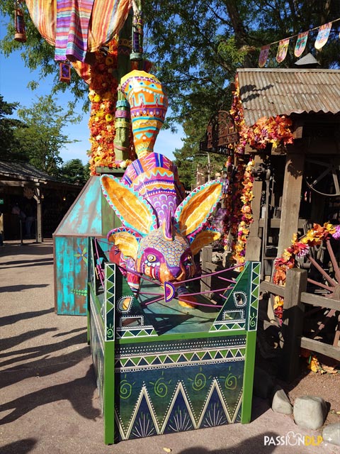 décor halloween frontierland