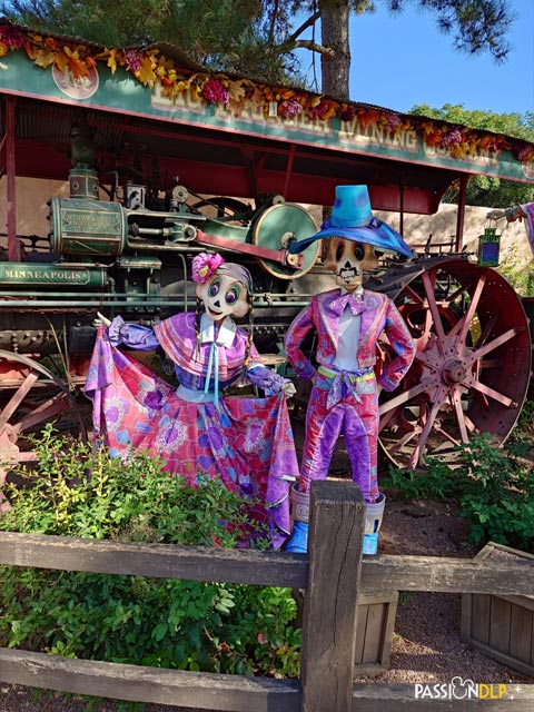 décor halloween frontierland