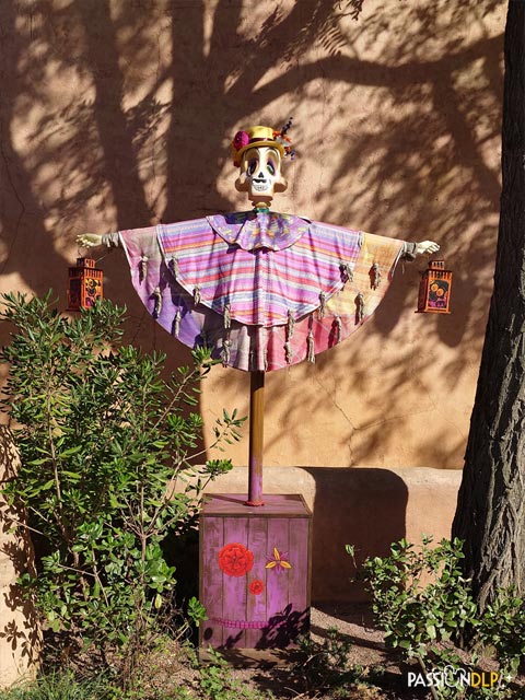 décor halloween frontierland