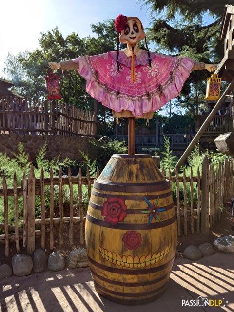 décor halloween frontierland