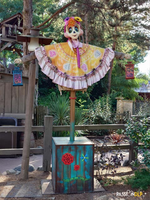 décor halloween frontierland