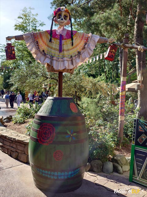 décor halloween frontierland