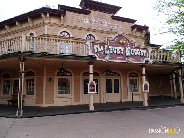 the lucky nugget saloon