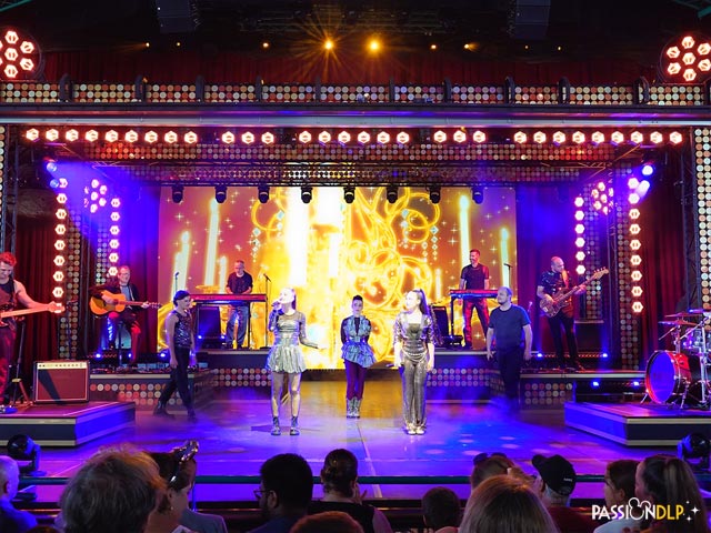 music hits concert