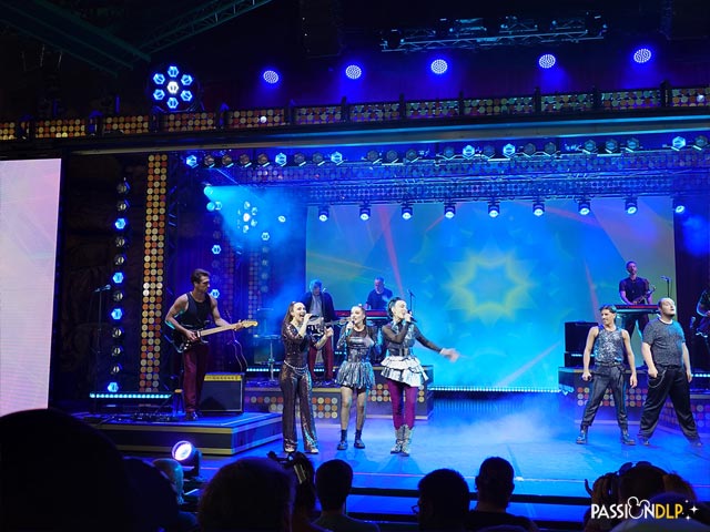music hits concert